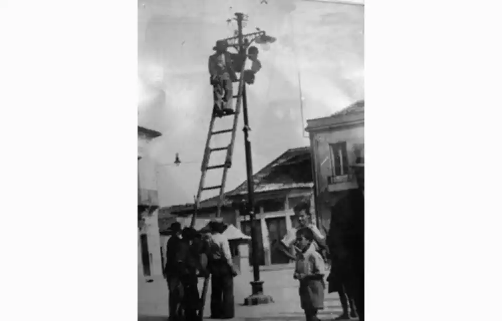 Τάσος Μανωλίτσης